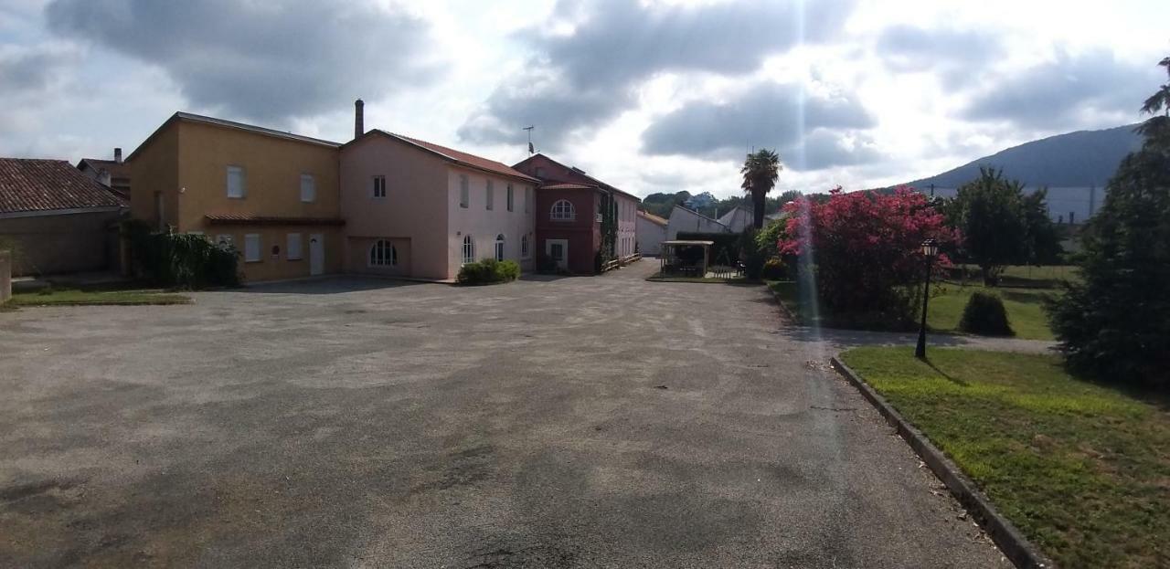 Hotel Castel D'Olmes Tabre Экстерьер фото